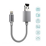 Cavetto Lightning da 15 cm che nasconde anche un lettore di MicroSD al suo interno per espandere la memoria