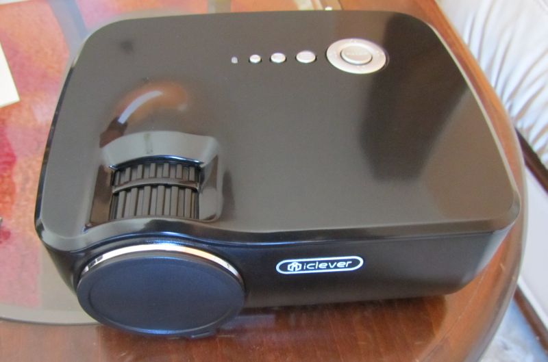 iClever IC-P02: Recensione Miniproiettore a Led