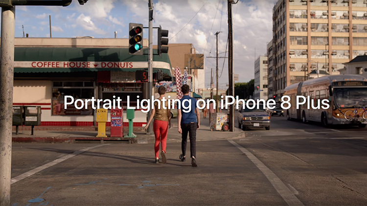 Apple rilascia un nuovo spot per la modalità Portrait Lighting su iPhone 8 Plus [Video]