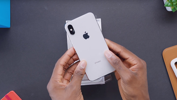 iPhone X: i tempi di attesa si riducono perché sta migliorando la produzione