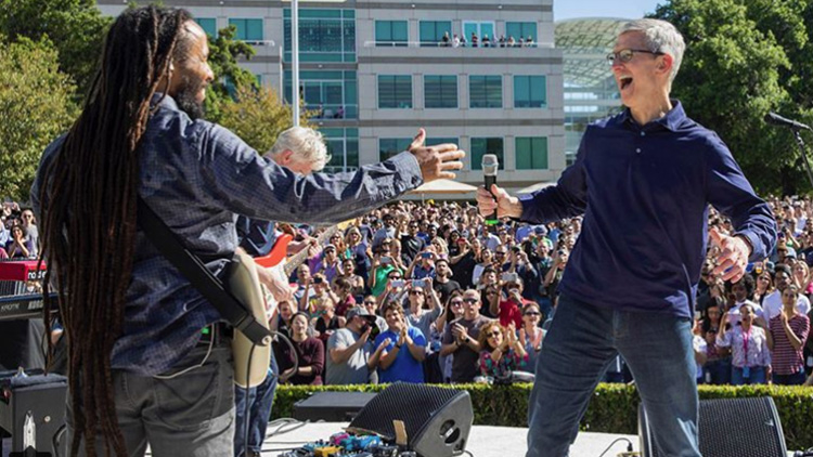 Evento Beer Bash: Apple celebra la Giornata della Terra con un concerto di Ziggy Marley