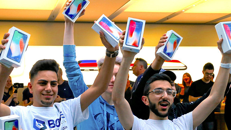 Gli analisti hanno sbagliato: il nuovo iPhone LCD non avrà un prezzo basso