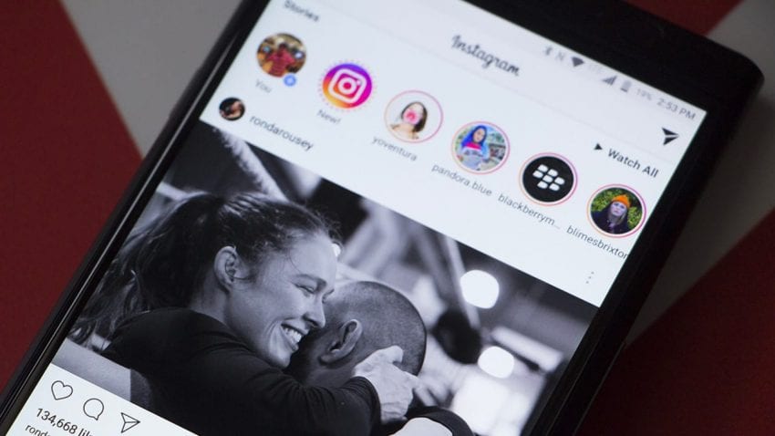 Instagram: ora tutti possono condividere le Storie con gli amici più stretti