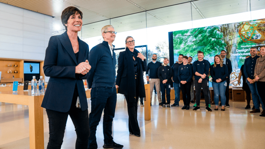 Angela Ahrendts lascia Apple dopo 5 anni, al suo posto Deirdre O’Brien