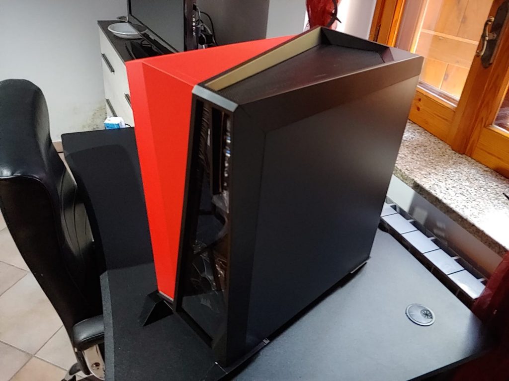 Spec-Omega Mid Tower ATX Recensione: Il Case Gaming di Corsair