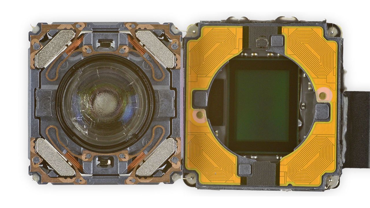 Non solo fotocamera, Apple rende impossibile le sostituzioni di Display e Batteria da tecnici non autorizzati