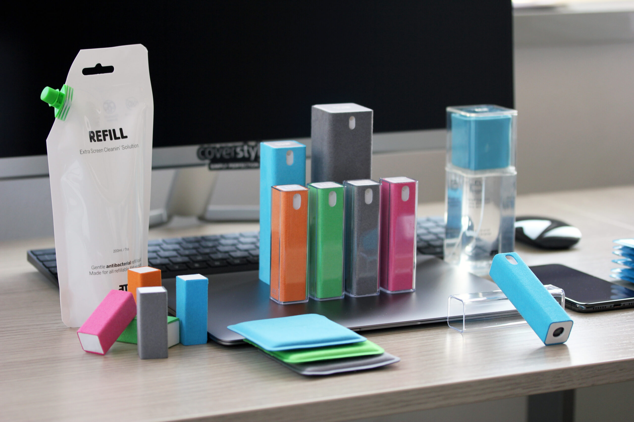 Batteri e Microbi sullo Smartphone? Ecco la nuova gamma di Accessori per la Pulizia