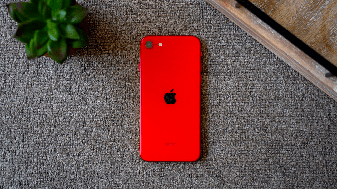 Il Regno Unito acquisterà 11.000 iPhone SE per uso governativo