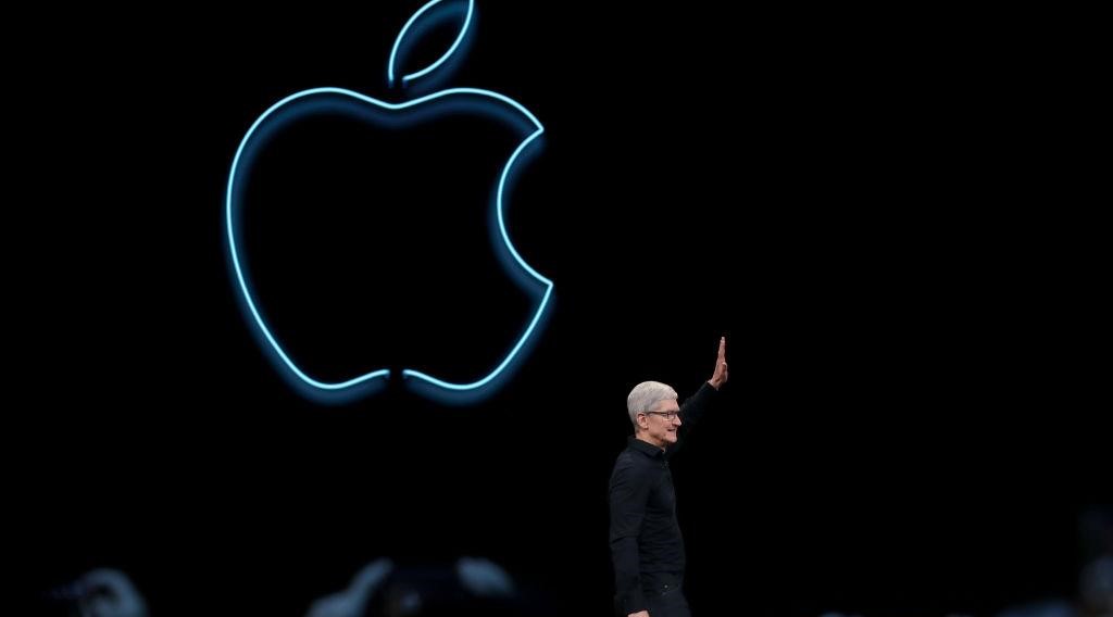 Apple, ombre sui Child Safety Tools: le dure parole del CEO di WhatsApp