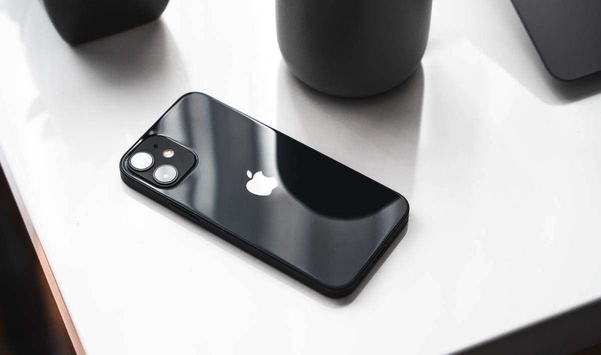 Apple considerò l’idea di un iPhone Nano, la conferma da una email di Steve Jobs del 2010