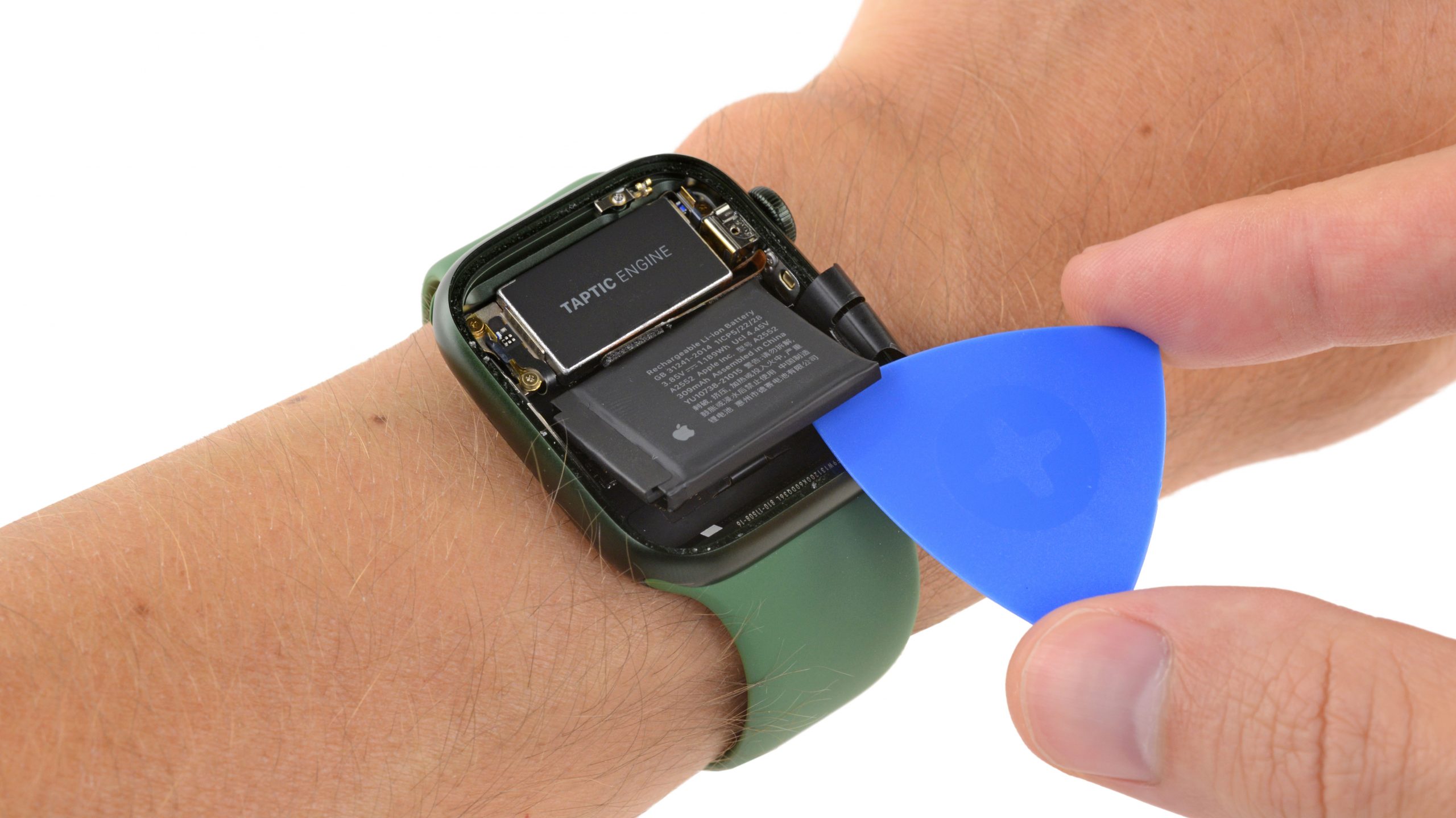 Apple Watch Series 7: il teardown di iFixit svela i segreti dello smartwatch