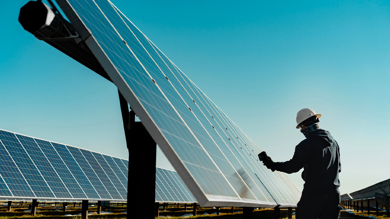 Apple avanza verso l’obiettivo di diventare carbon neutral entro il 2030