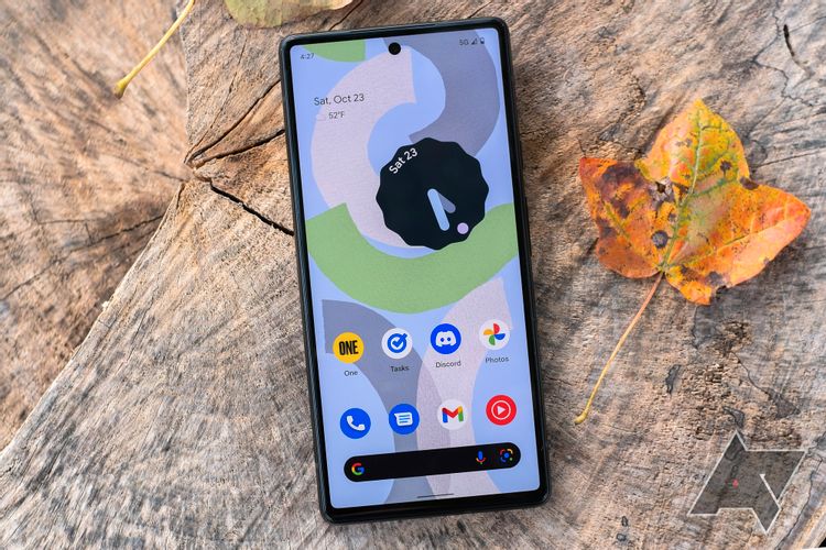 Non avete ancora ricevuto le patch di novembre sui vostri Pixel? La colpa è della beta di Android 12