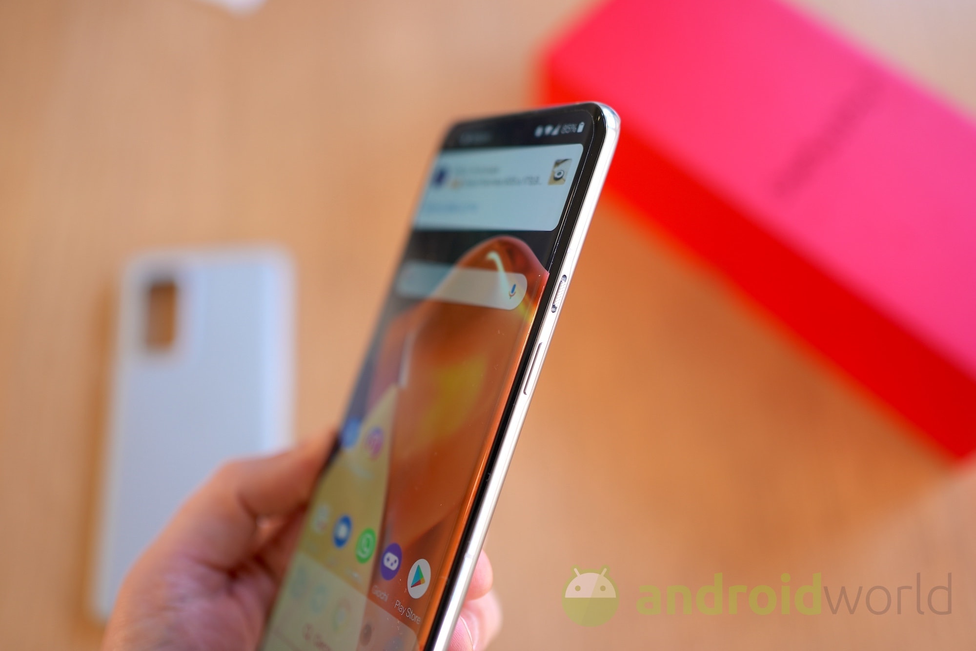 Realme copierà OnePlus (che copia Apple)