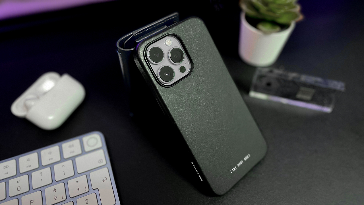 Recensione GRAMS(28) 121: la bellissima cover in pelle per iPhone con supporto MagSafe