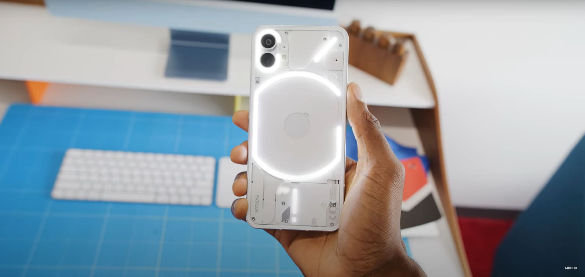 Nothing Phone (1): il prezzo europeo trapela su Amazon