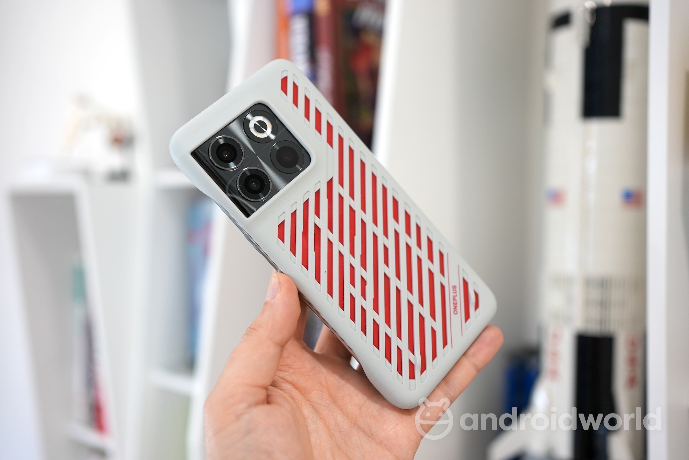 Recensione OnePlus 10T: un quasi gaming phone