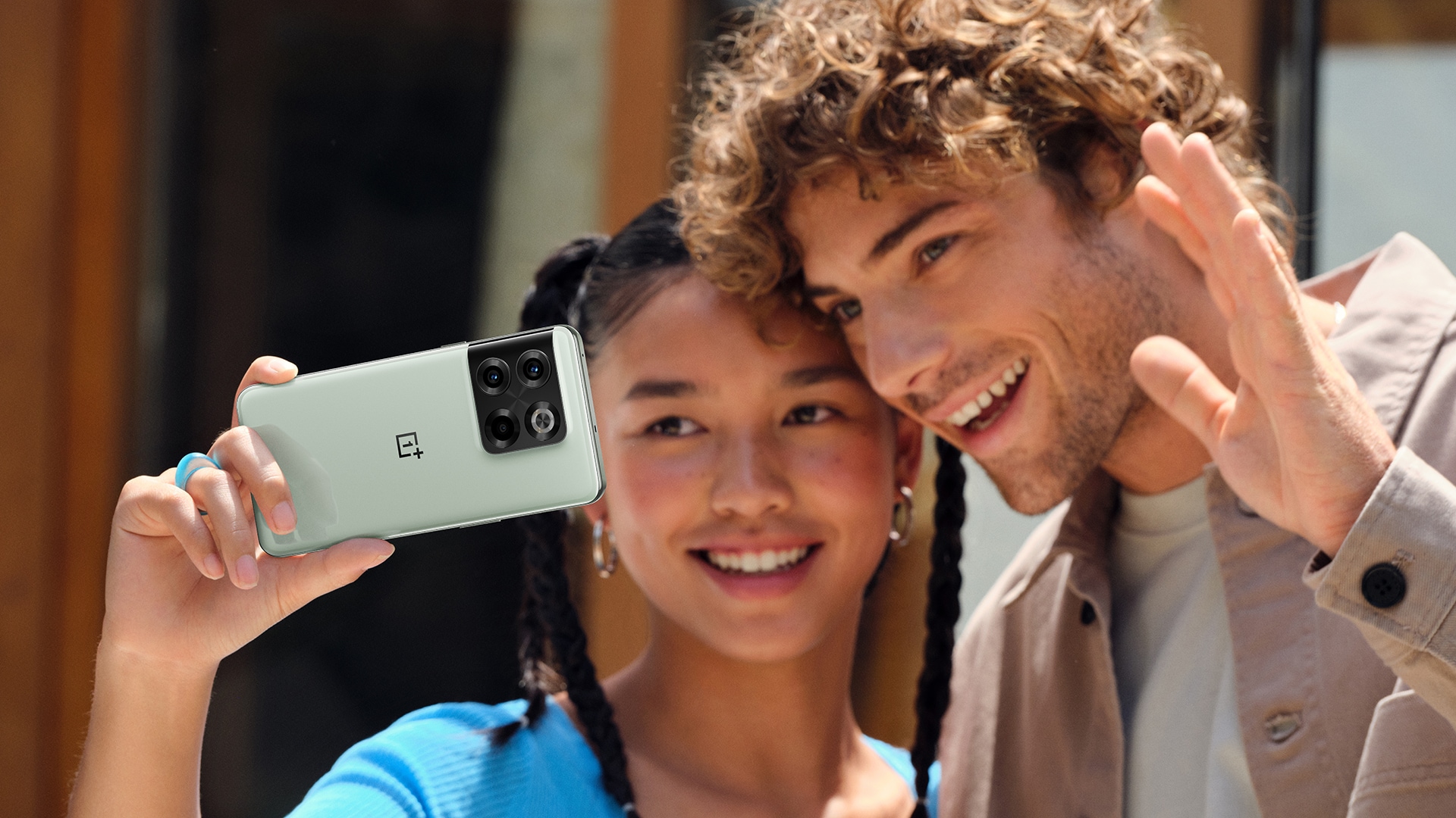 OnePlus 10T ufficiale: un top di gamma diverso dal solito