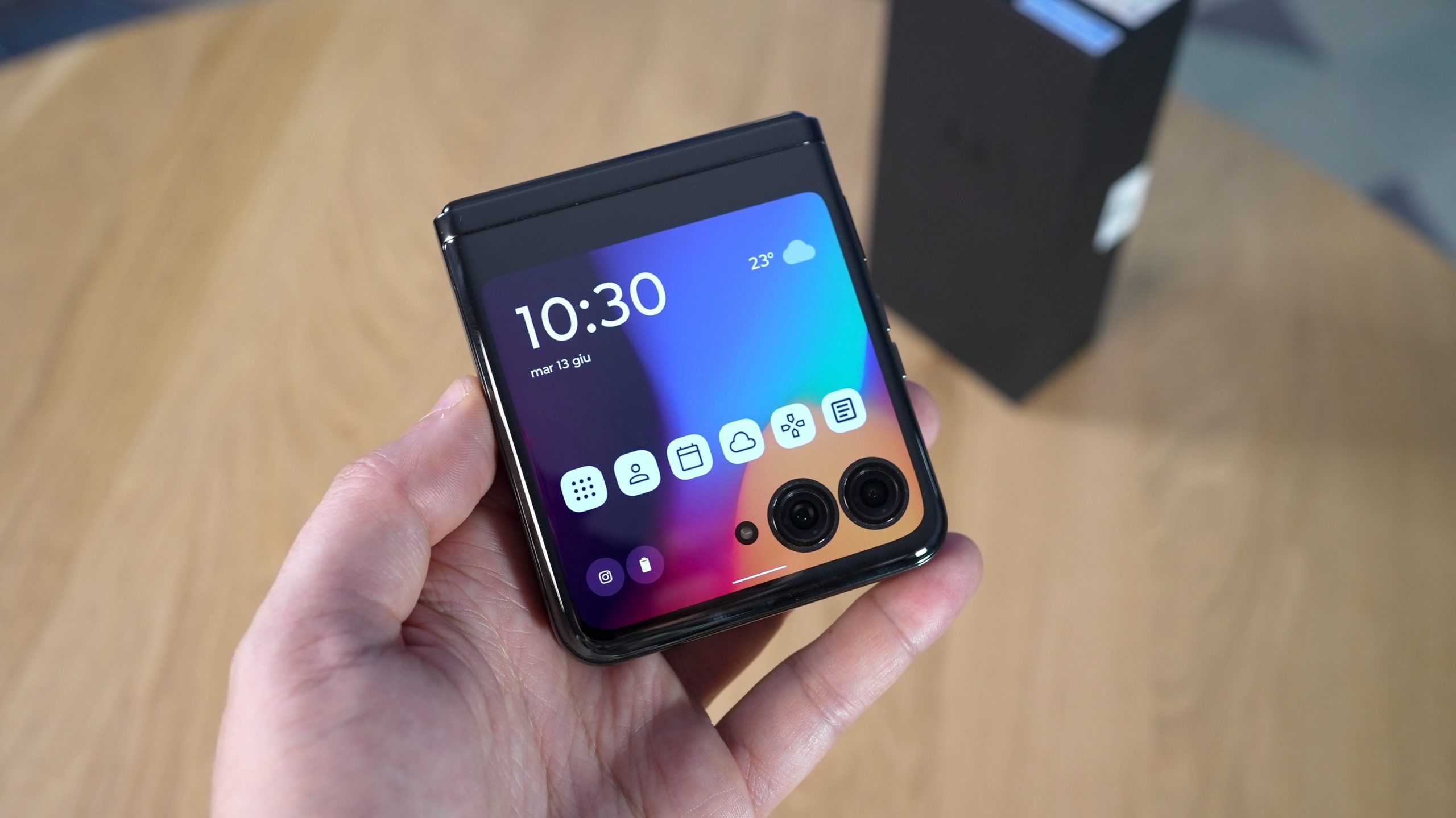 Vendite record per Motorola Razr 40 Ultra