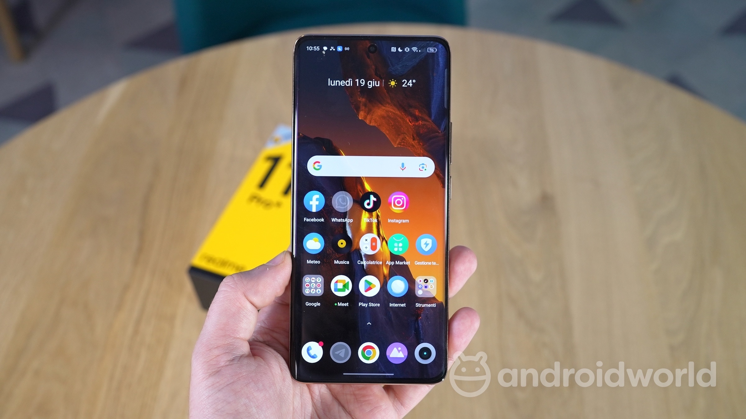 Realme GT Neo 6 in rampa di lancio: Snapdragon 8 Gen 2 e fotocamera da 50 MP
