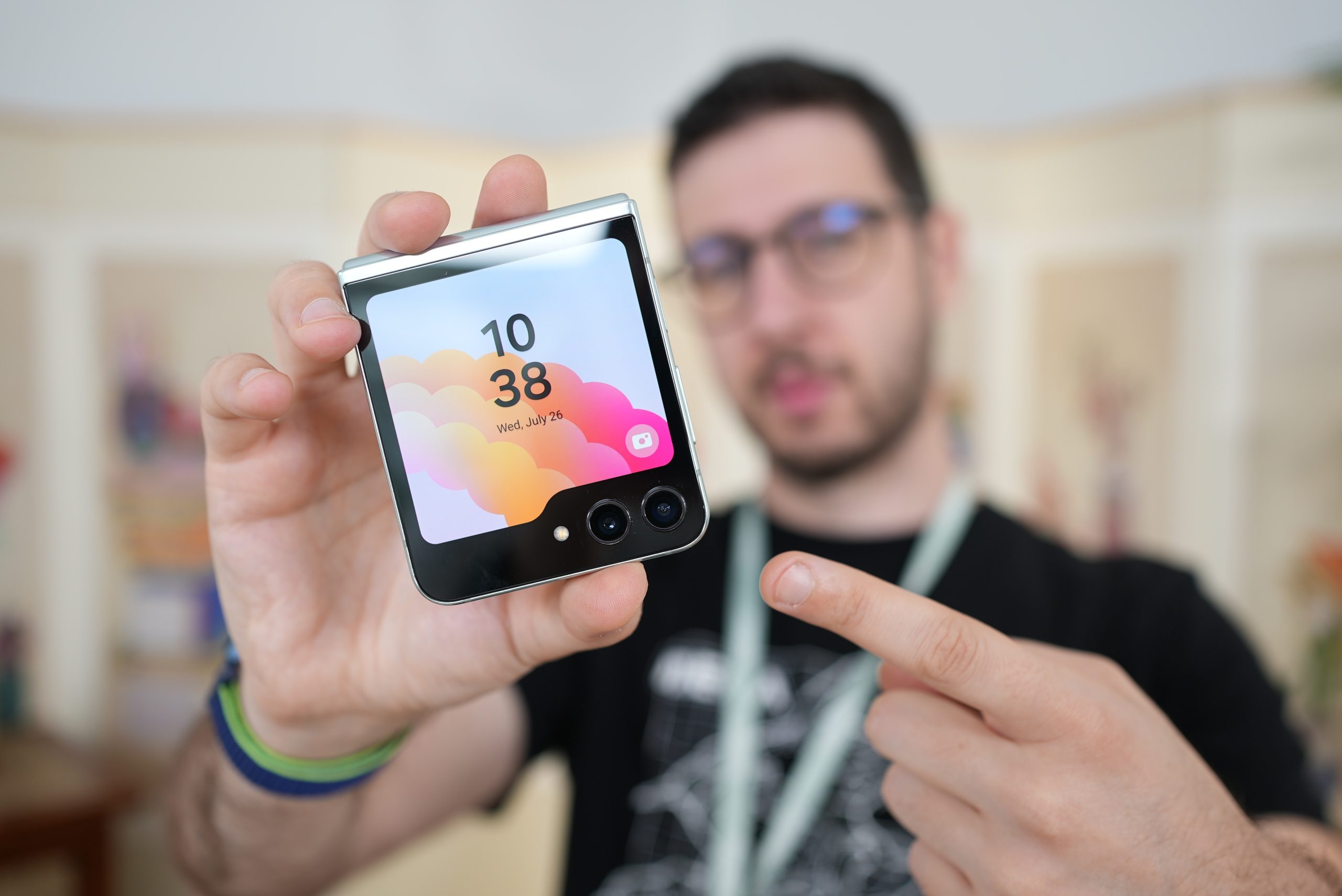 Gli utenti impazziscono per i nuovi Samsung: record di preordini