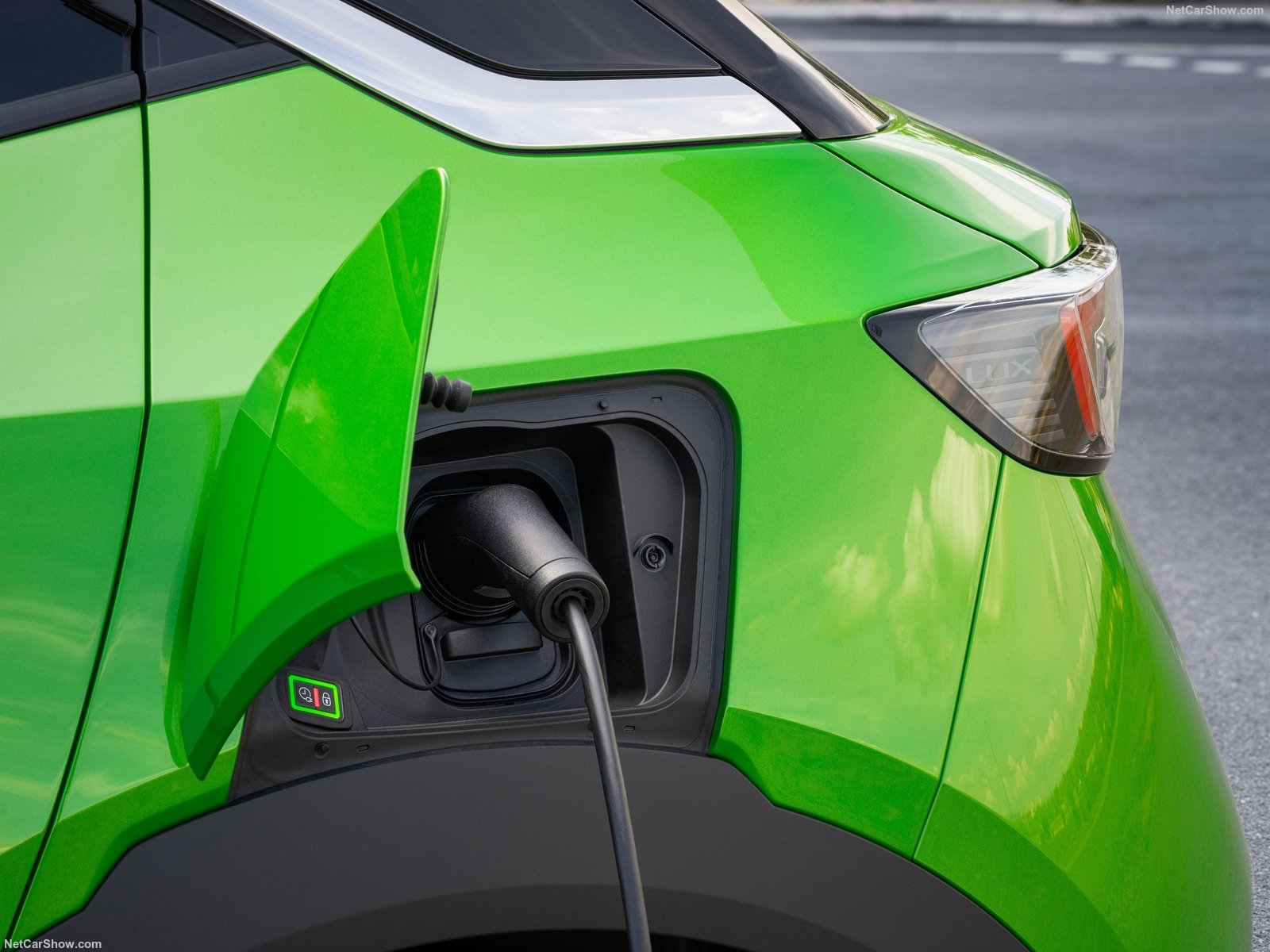 Come si ricarica una Opel elettrica